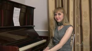 ATK Aunt Judys Daniella in hairy play