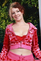 Apricot Pitts Upskirt Down Blouse Hairy Pussy Spreading