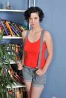 ATK hairy Daisy Chayne Set