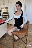 ATK Girlfriends Daydream Daisy Photo Set