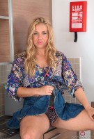 ATK hairy Elle Macqueen Set