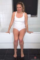 ATK hairy Elle Macqueen Set