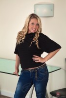 ATK hairy Elle Macqueen Set