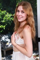 ATK hairy Fiona Peaches Set
