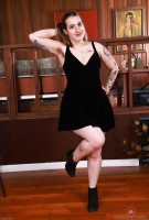 ATK hairy Gigi Photo Set