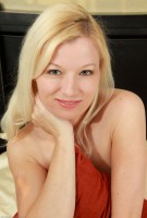 ATK hairy Heidi Hanson in mature and hairy