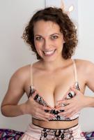 ATK hairy Lily Love Set