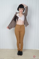 ATK hairy Matilda Bow in young and hairy