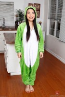 ATK hairy Nari Park Set