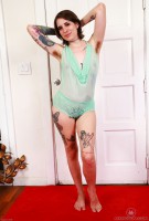 Top rated hairy photoset for Pearl Sage