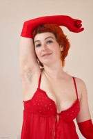 ATK hairy Sara Hart Set