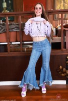 ATK hairy Sia Wood in young and hairy