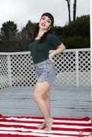 ATK hairy Simone Delilah Set