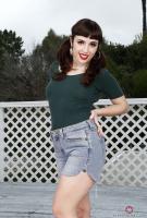 ATK hairy Simone Delilah Set