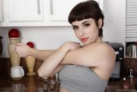 ATK hairy Simone Delilah Set