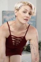 ATK hairy Dakota Rose in hairy fun